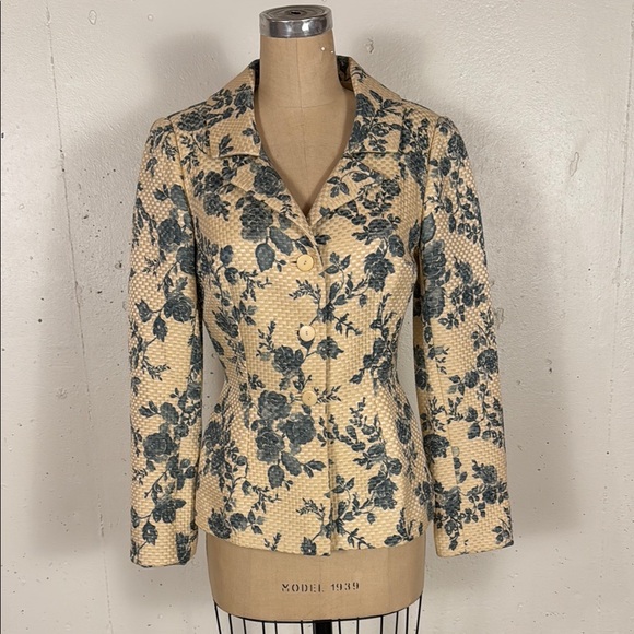 Peggy Jennings Cream Floral Blazer with Notched Lapel Medium - Picture 1 of 6